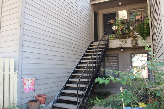 16111 Aspenglen Dr, Unit 1010, Unit 1010
