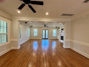 2710 Nicholson St in Houston, TX - Building Photo - Building Photo