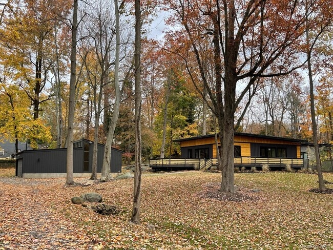 6 Indian Hill Ln in Tappan, NY - Building Photo - Building Photo