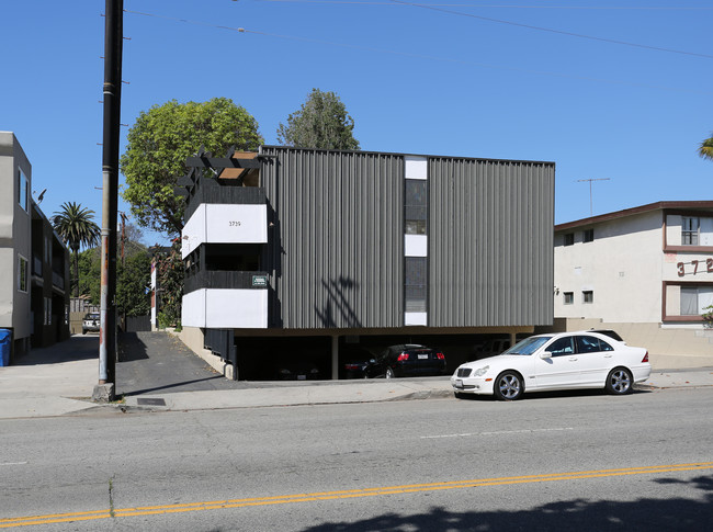 3739 McLaughlin Ave in Los Angeles, CA - Foto de edificio - Building Photo