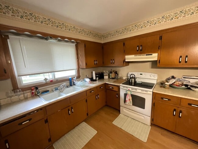 property at 3850 S 75th St