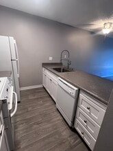 The Elms Apartments in Sacramento, CA - Building Photo - Building Photo