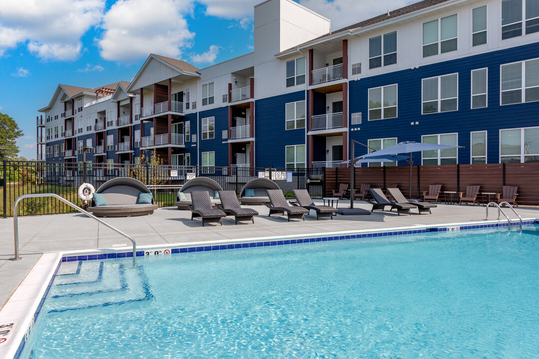 The Crossings at Inver Woods Apts & Townhomes in Inver Grove Heights, MN - Foto de edificio