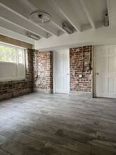 185 Rutledge Ave, Unit Apartment X in Charleston, SC - Building Photo - Building Photo