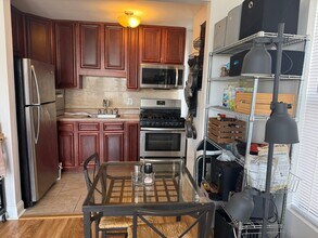 5300 S Shore Dr, Unit 38 in Chicago, IL - Foto de edificio - Building Photo