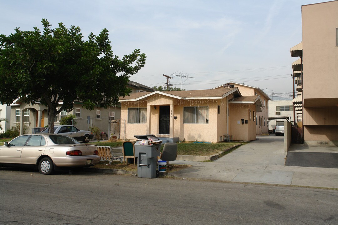 327 E Elk Ave in Glendale, CA - Building Photo