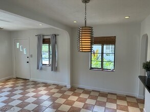 1532 Avalon Pl in Ft. Myers, FL - Building Photo - Building Photo