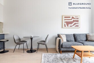 425 3rd St, Unit SI FL3-ID2087 in Jersey City, NJ - Foto de edificio - Building Photo