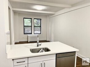 WEST 68 STREET, Unit 1C in New York, NY - Foto de edificio - Building Photo