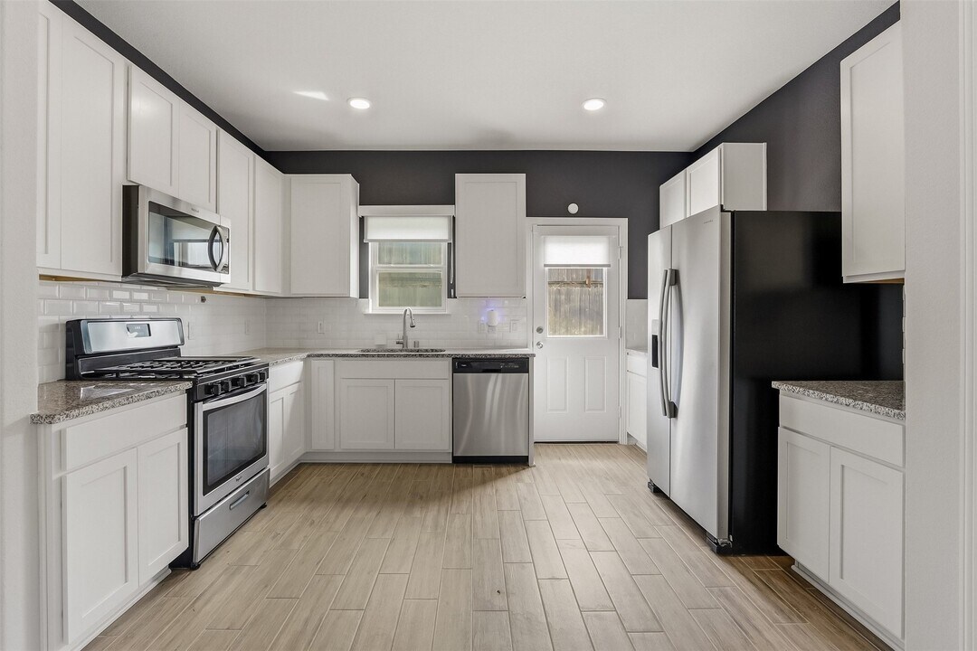 25722 Hickory Pecan Trl in Tomball, TX - Building Photo