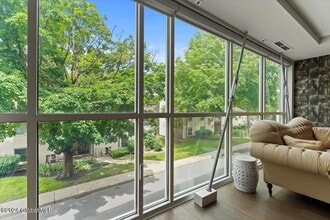 128 Henry St in Saratoga Springs, NY - Building Photo - Building Photo