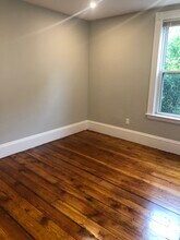 24 Pond St, Unit 2 in Boston, MA - Building Photo - Building Photo