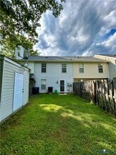 3063 Montfort Loop in Richmond, VA - Foto de edificio - Building Photo