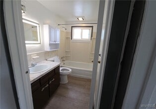 50 Strasbourg Dr in Cheektowaga, NY - Building Photo - Building Photo
