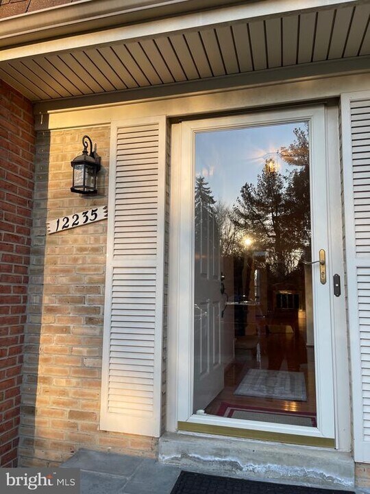 12235 Tildenwood Dr in Rockville, MD - Building Photo