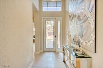 10087 Chesapeake Bay Dr in Ft. Myers, FL - Building Photo - Building Photo