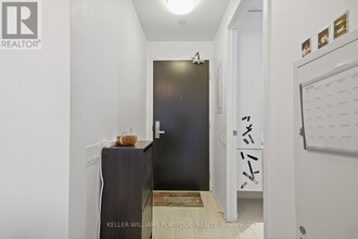 125-125 Peter St in Toronto, ON - Building Photo - Building Photo