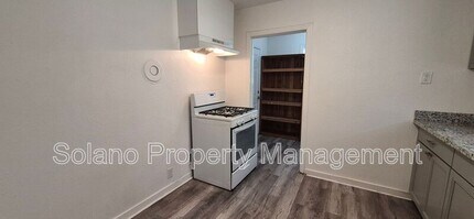 460 N Washington St in Dixon, CA - Building Photo - Building Photo