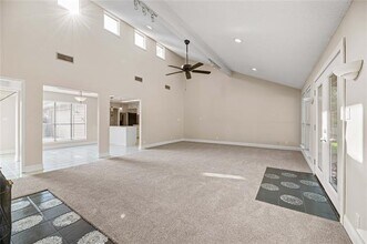 2001 Oak Creek Dr in Sherman, TX - Building Photo - Building Photo