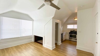 2330 Union St in San Diego, CA - Building Photo - Interior Photo