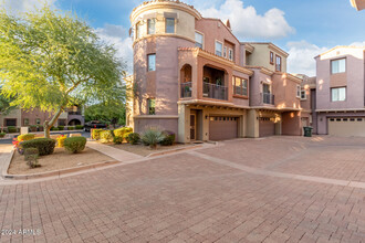 3935 E Rough Rider Rd in Phoenix, AZ - Building Photo - Building Photo