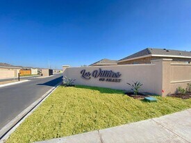 5601 Nightingale Ave, Unit 7 in McAllen, TX - Building Photo