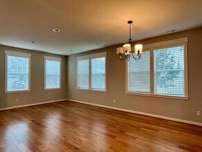 1532 247th Ave NE in Sammamish, WA - Building Photo - Building Photo