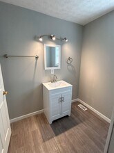 17 5th St, Unit 17 in Roseville, OH - Building Photo - Building Photo