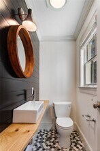 75 Strickland Rd in Greenwich, CT - Building Photo - Building Photo