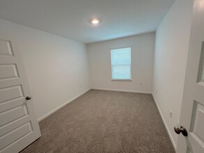 145 Arrowwood Blvd in Freeport, FL - Building Photo - Building Photo