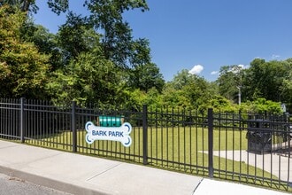 Merion Stratford Apartment Homes in Stratford, CT - Building Photo - Building Photo