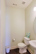 1628 Mount Rainer Dr in Fayetteville, NC - Building Photo - Building Photo