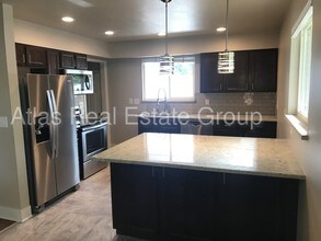 5417 S Fox St in Littleton, CO - Foto de edificio - Building Photo