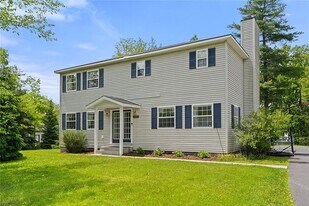 104 Briarwood Dr, Unit #1 in Ithaca, NY - Building Photo