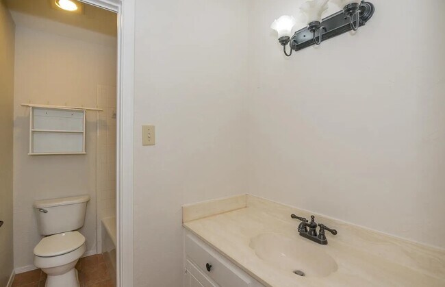 4800 Gretna Green Ln in Tyler, TX - Building Photo - Building Photo