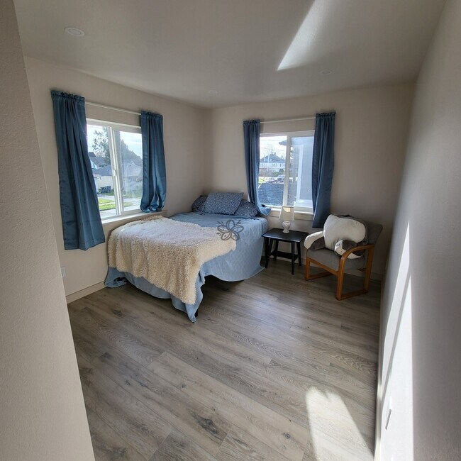 property at 406 3rd St