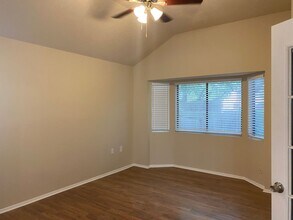 4111 Camphor Way in San Antonio, TX - Building Photo - Building Photo