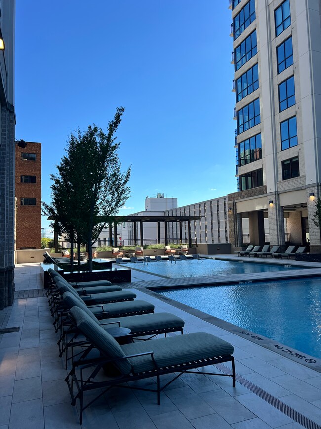 930 Commerce St in Nashville, TN - Building Photo - Building Photo