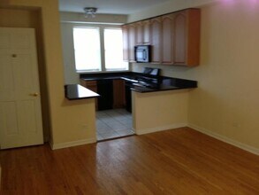 4008 W Nelson St in Chicago, IL - Building Photo - Building Photo