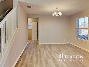 1052 Shadywood Dr in Cedar Hill, TX - Building Photo - Building Photo