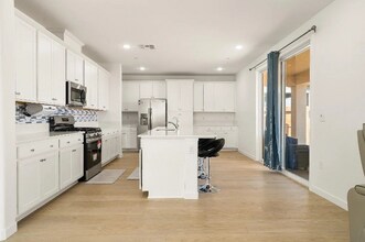 12783 Crossbill Wy in Rancho Cordova, CA - Building Photo - Building Photo