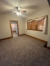 1700 S 9th Ave in Sioux Falls, SD - Building Photo - Building Photo