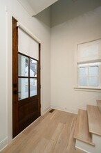 837B Gale Ln in Nashville, TN - Building Photo - Building Photo