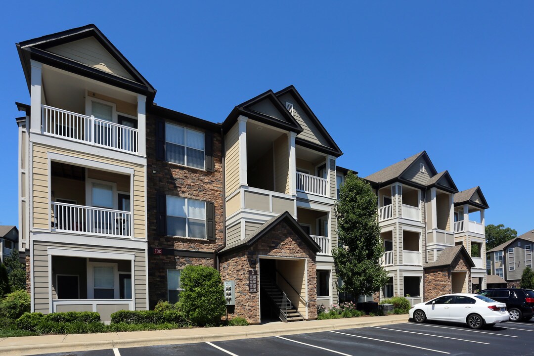 Camden Asbury Village in Raleigh, NC - Building Photo