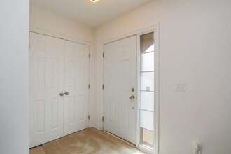 3370 Endsleigh Ln in Ypsilanti, MI - Building Photo - Building Photo