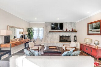 3615 Sunswept Dr in Los Angeles, CA - Building Photo - Building Photo