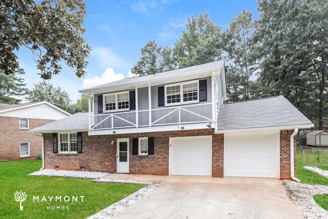 6047 Pinecreek Rd in Forest Park, GA - Building Photo - Building Photo