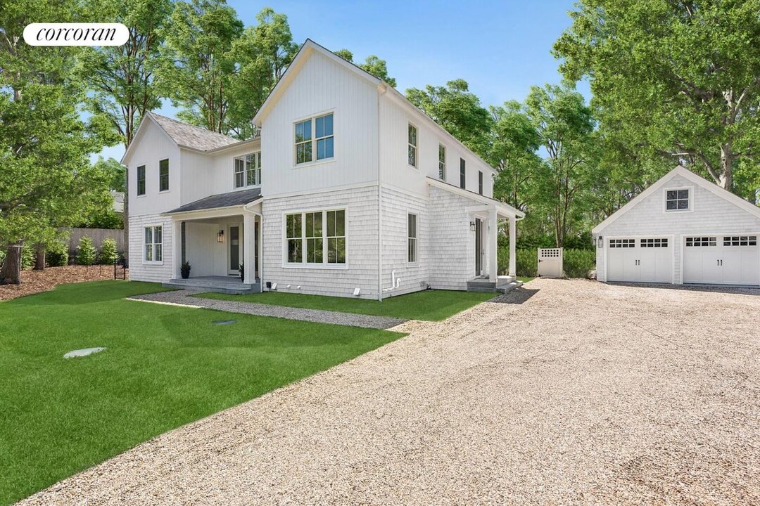 53 Wireless Rd in East Hampton, NY - Building Photo