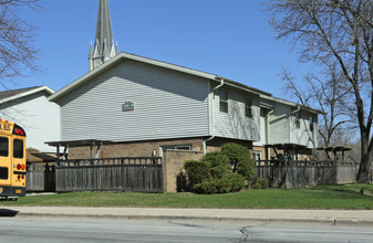 McKinley Gardens Apartments in Milwaukee, WI - Building Photo - Building Photo