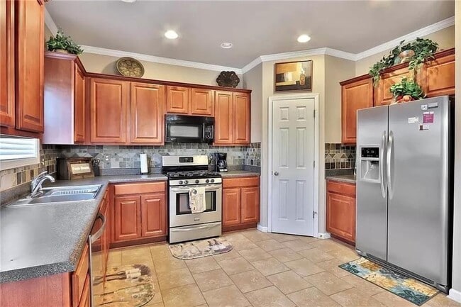property at 5025 Sherwood Way